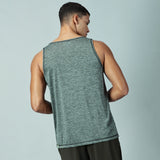 Men Slim Fit Round Neck Sleeveless Tank Top With arrow print at chest