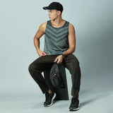 Men Slim Fit Round Neck Sleeveless Tank Top With arrow print at chest