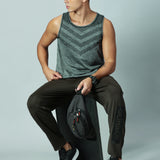 Men Slim Fit Round Neck Sleeveless Tank Top With arrow print at chest