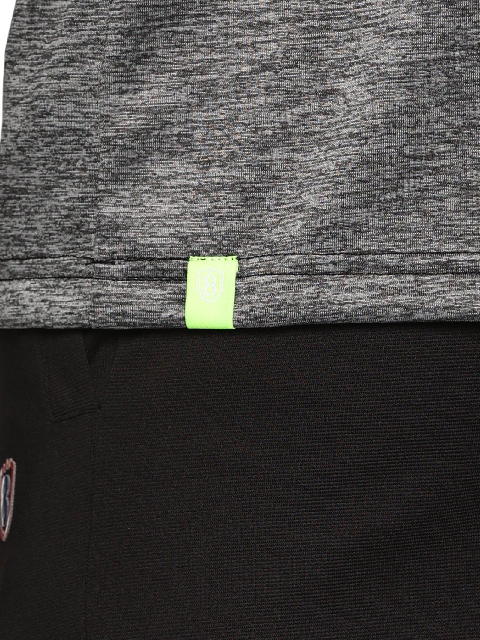 Stylish light grey t-shirt for men – relaxed regular fit