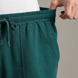Comfortable Elastic Waistband Shorts Relaxed Fit with Functional Front Patch Pockets