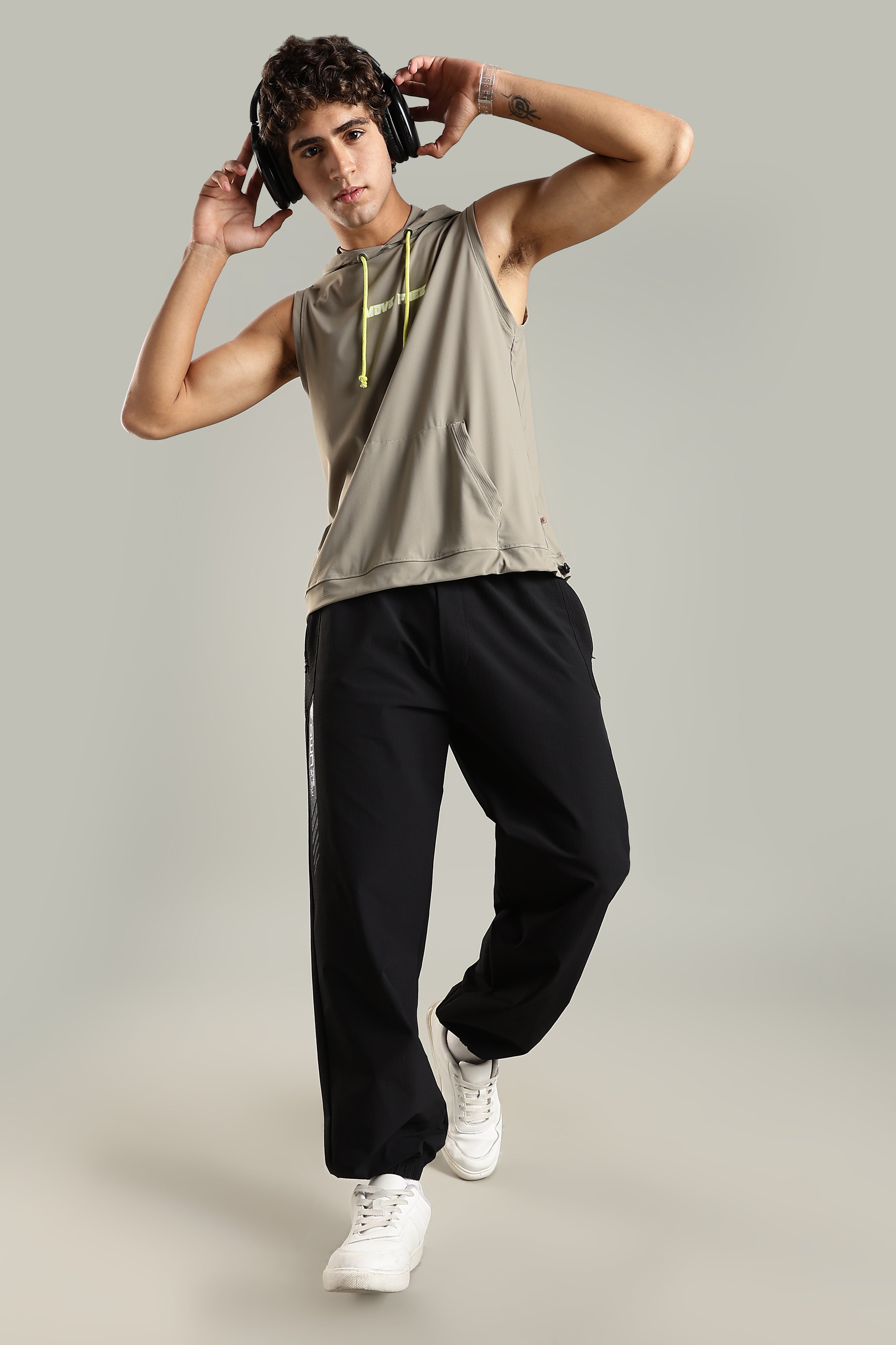 Men's Sleeveless Hoodie with Kangaroo Pocket & Neon Drawstring