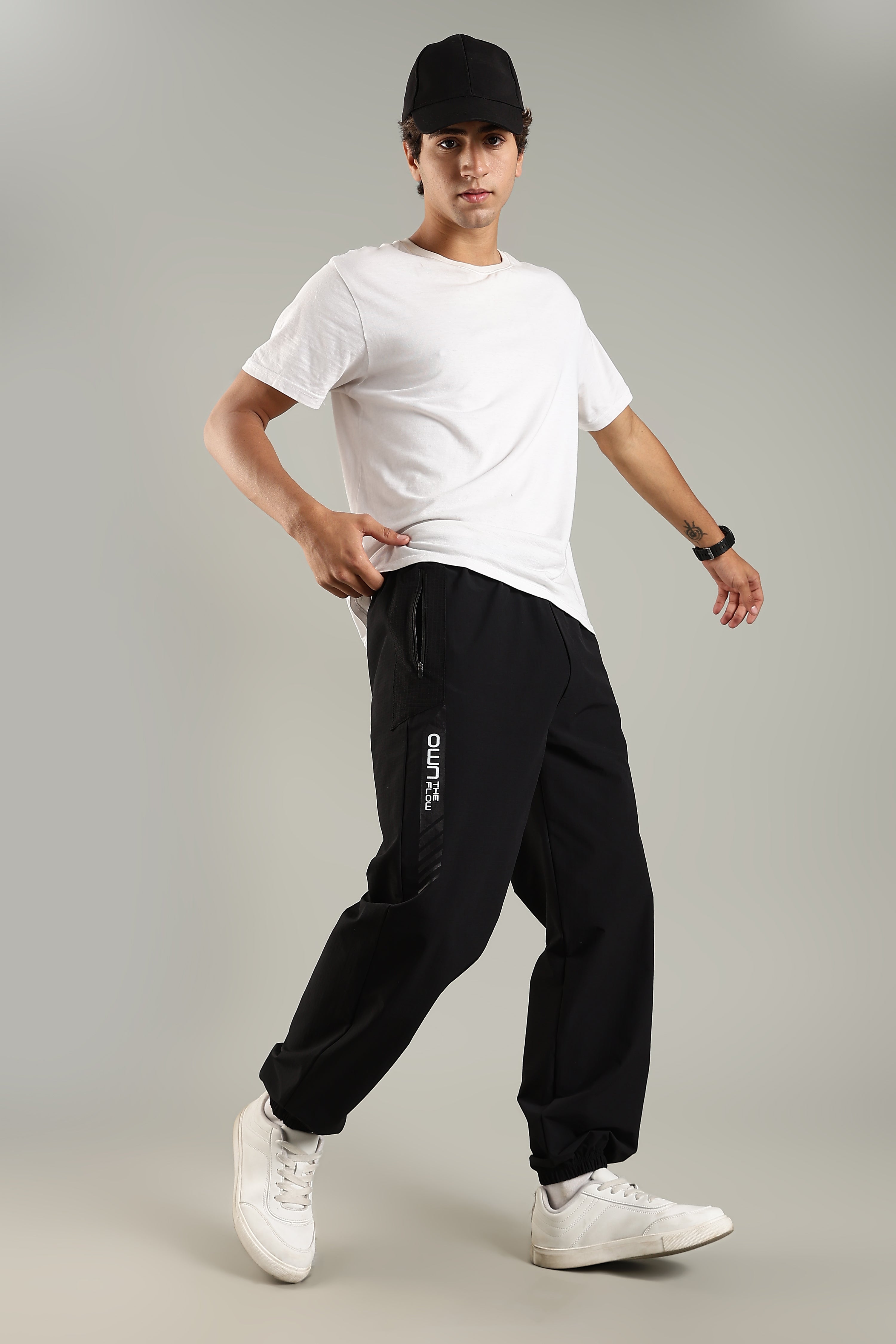 Men's Woven Boxy Jogger with Zipper Pocket