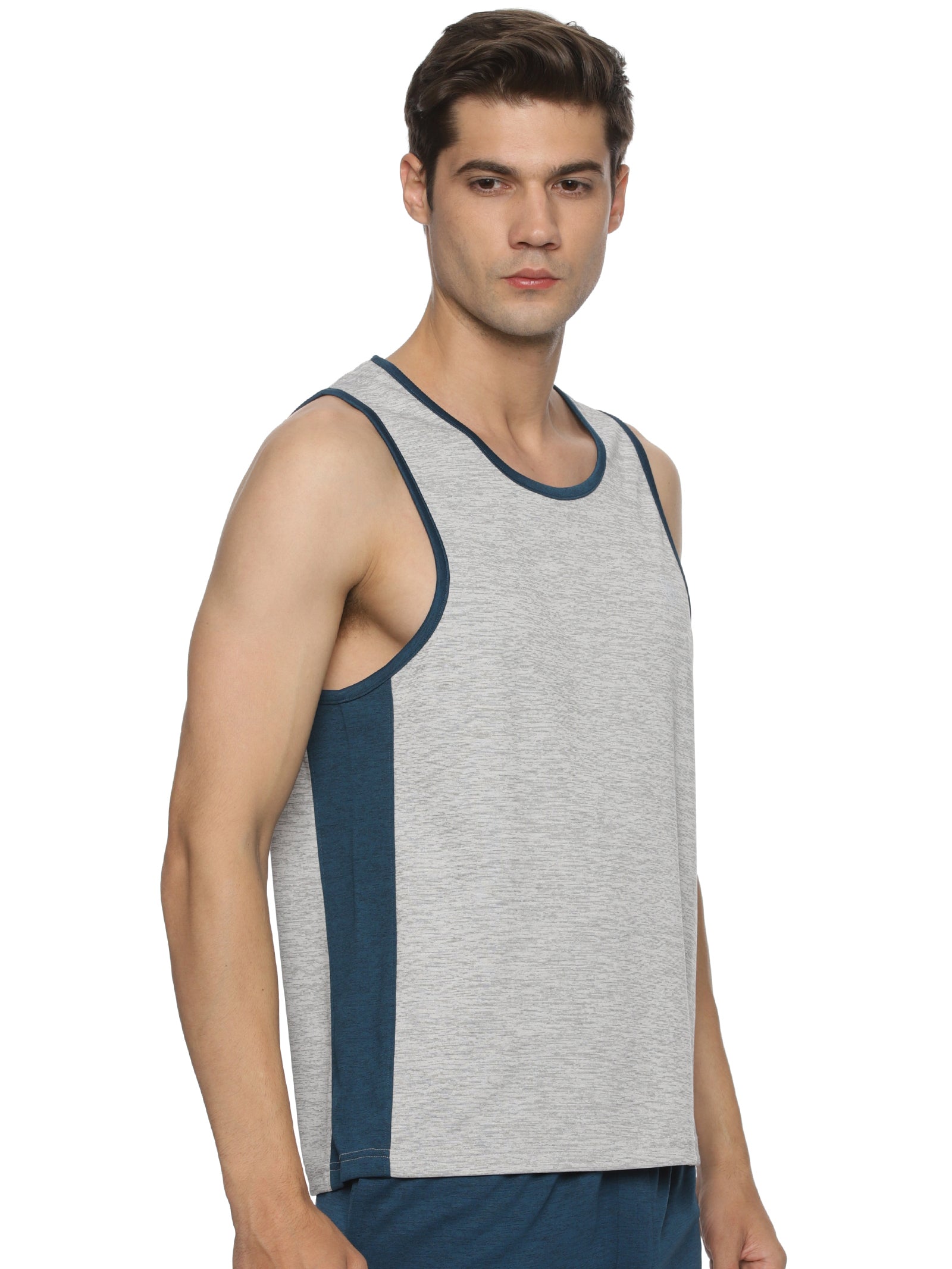Men side pocket with Zipper closing and outside Drawstring Track Pants