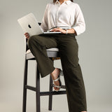Women's Everyday Multipocketed Workleisure Pants with Zipper and button closure