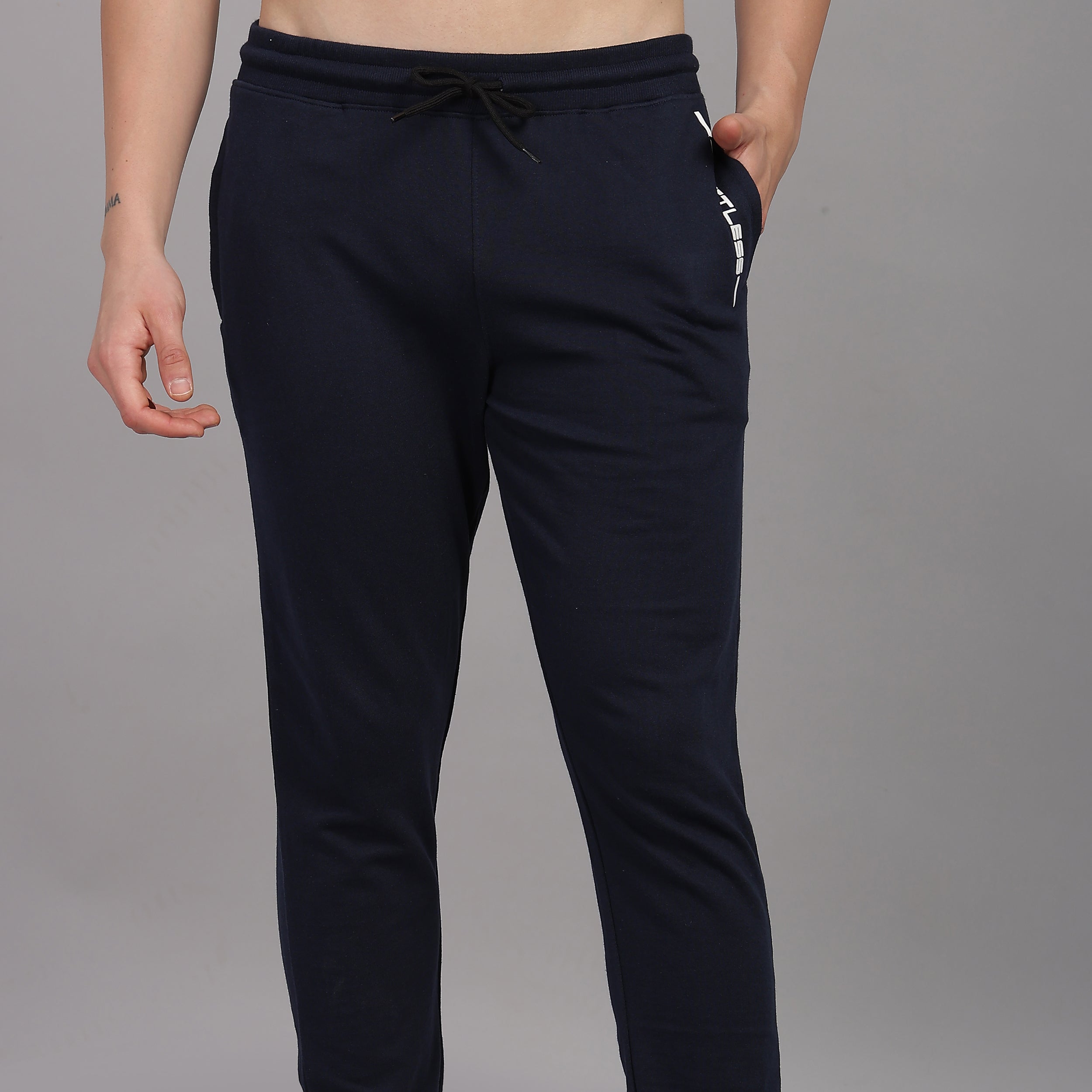 Men’s cotton track pant with zipper closure