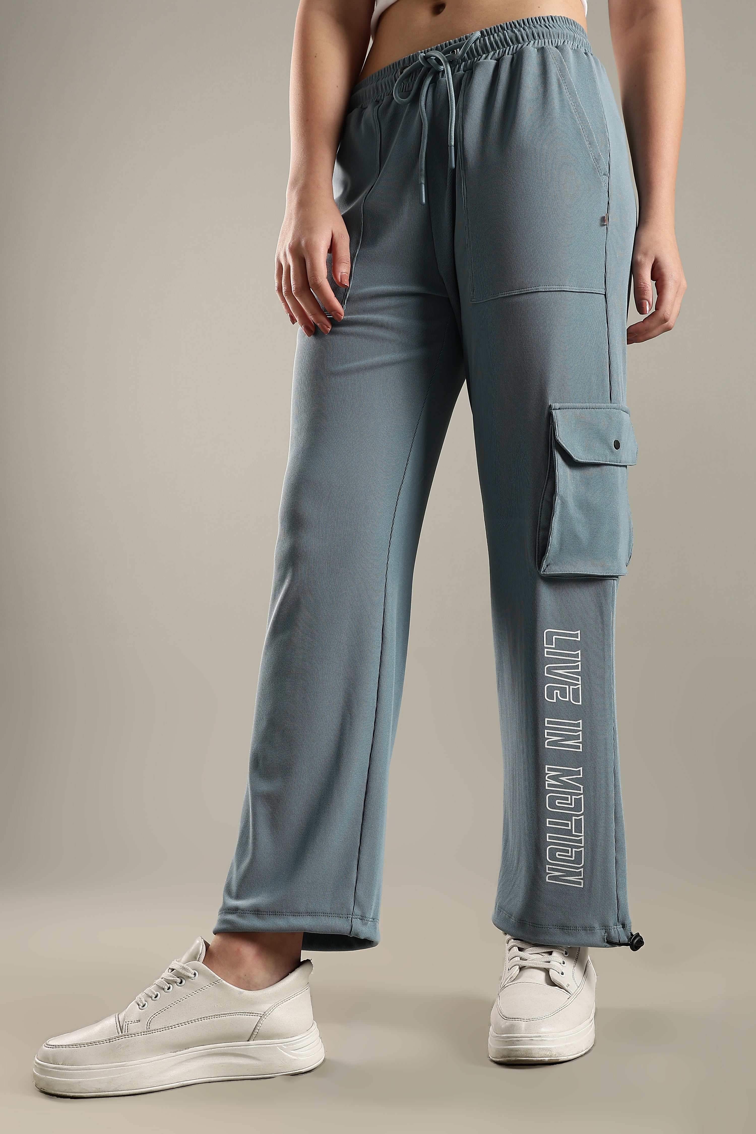 Women's Boxy Parachute Pant with Cargo Pocket