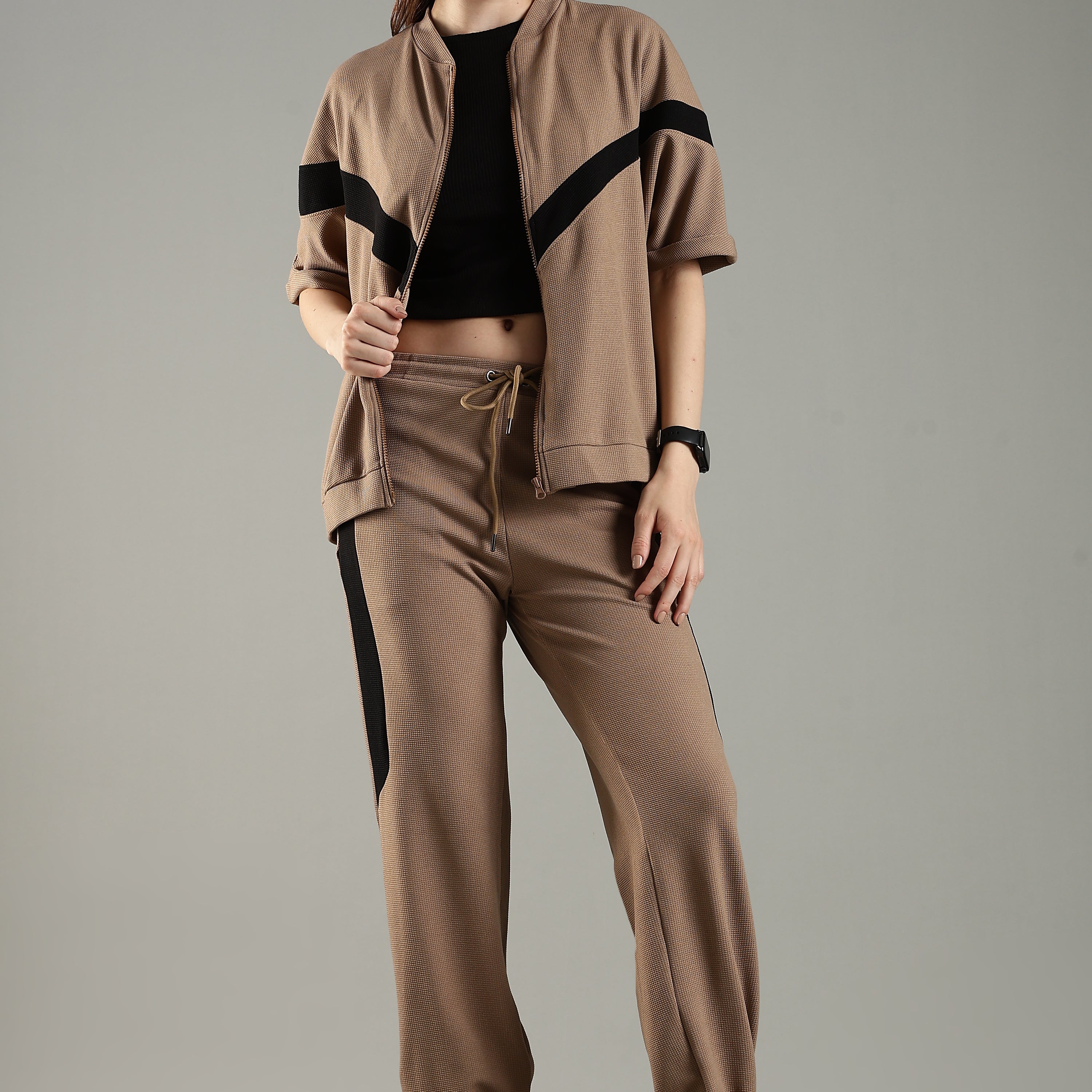 Women's Cut & Sew Raglan Sleeve Hoodie with Stylish Printed Flap & Pockets