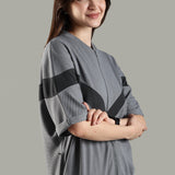 Women’s Half Sleeve V-Neck Textured Zipper Jacket