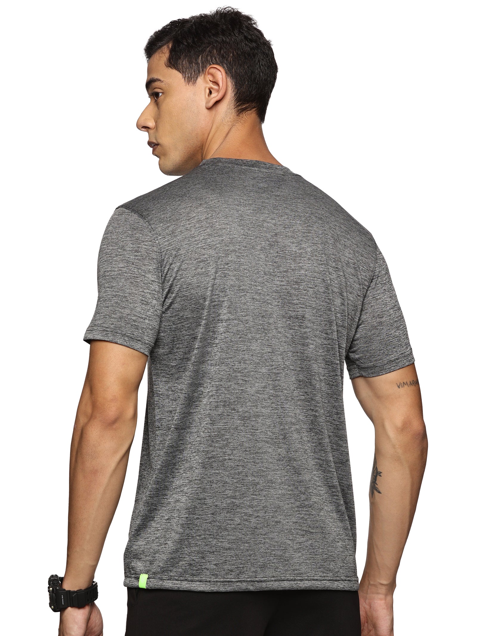Comfortable men's round neck t-shirt – perfect for everyday wear