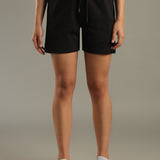 Women Shorts With Side Pocket With Zipper Closure