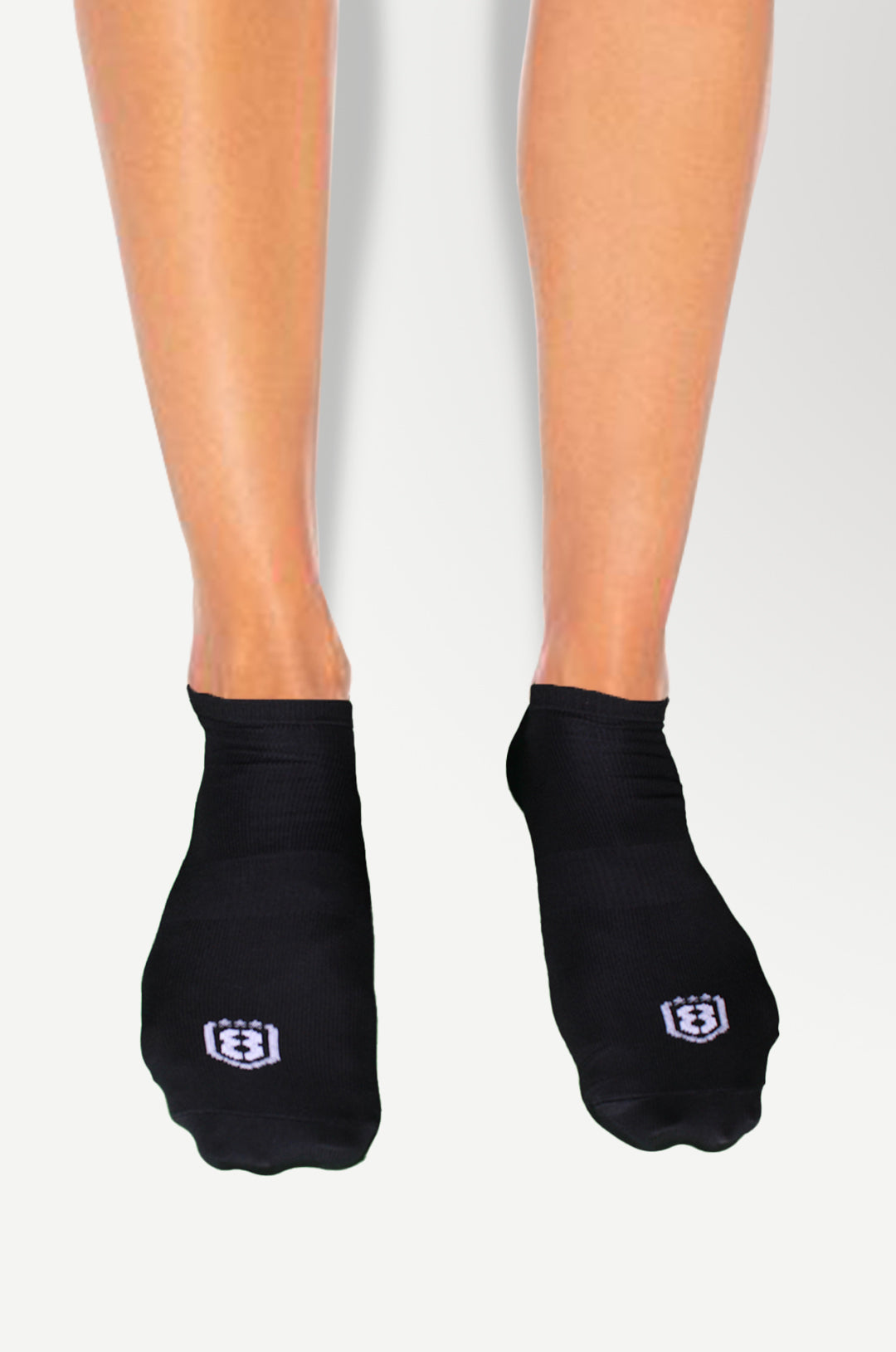 Low ankle socks with rubber grip – secure and slip-resistant design