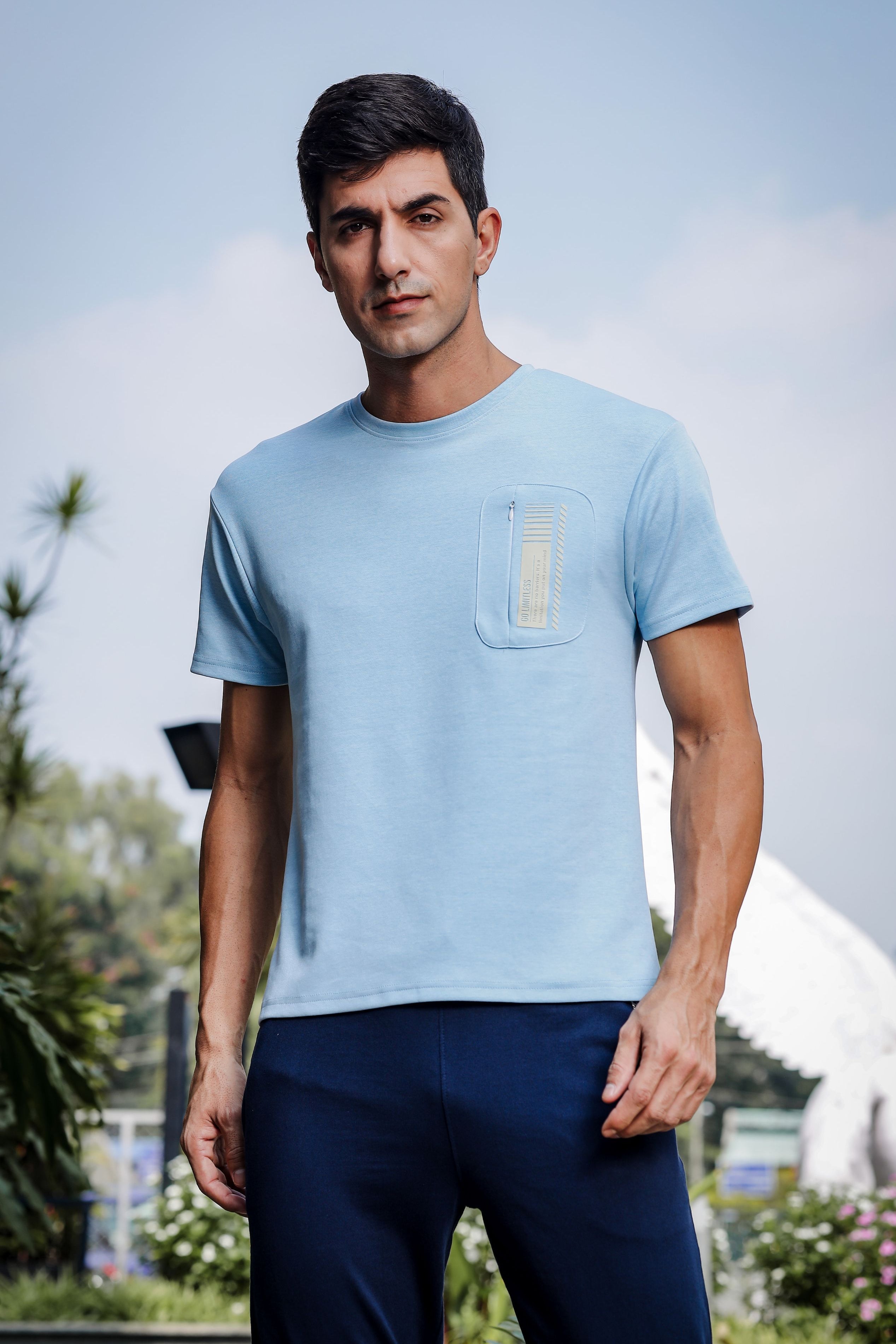 Men’s Soft Cotton Shrinkage Resistant Stretchable T Shirt with Chest Zipper Pocket