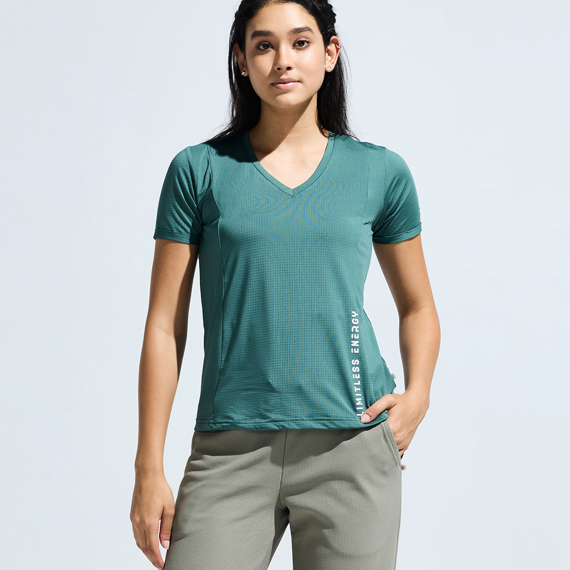 Women’s V neck cut and sew top