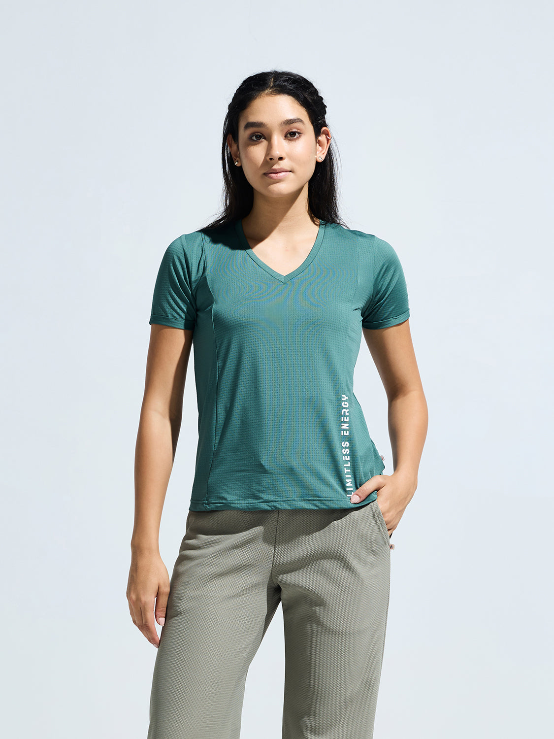Women’s V neck cut and sew top