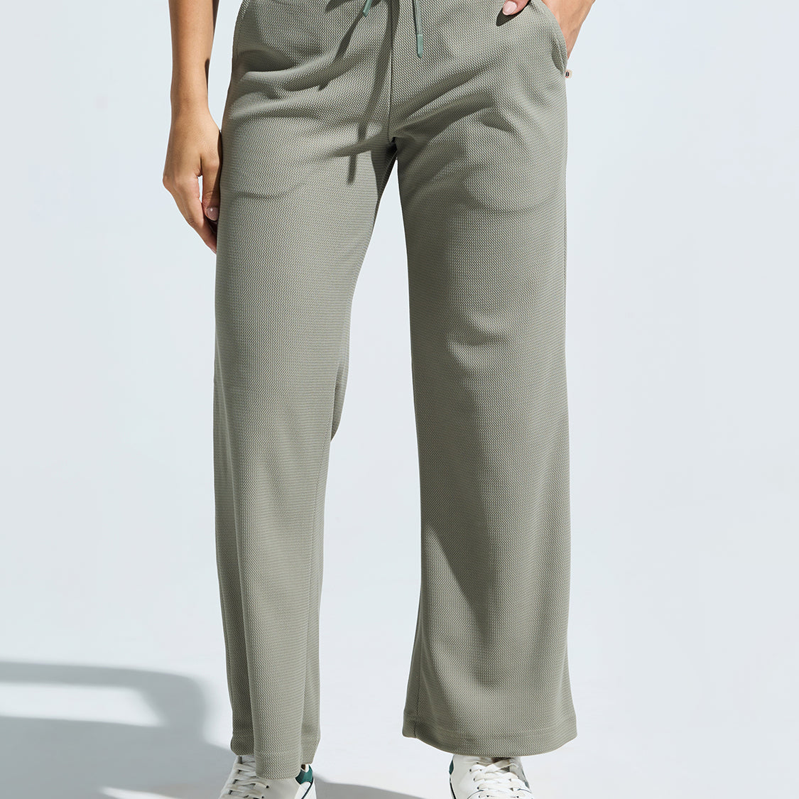 Women’s  Tipping Drawstring Wide Leg Track Pant