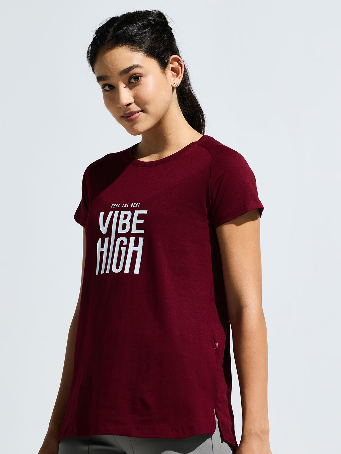 Women’s Raglan Sleeve Graphic Long Top With Curve Hem