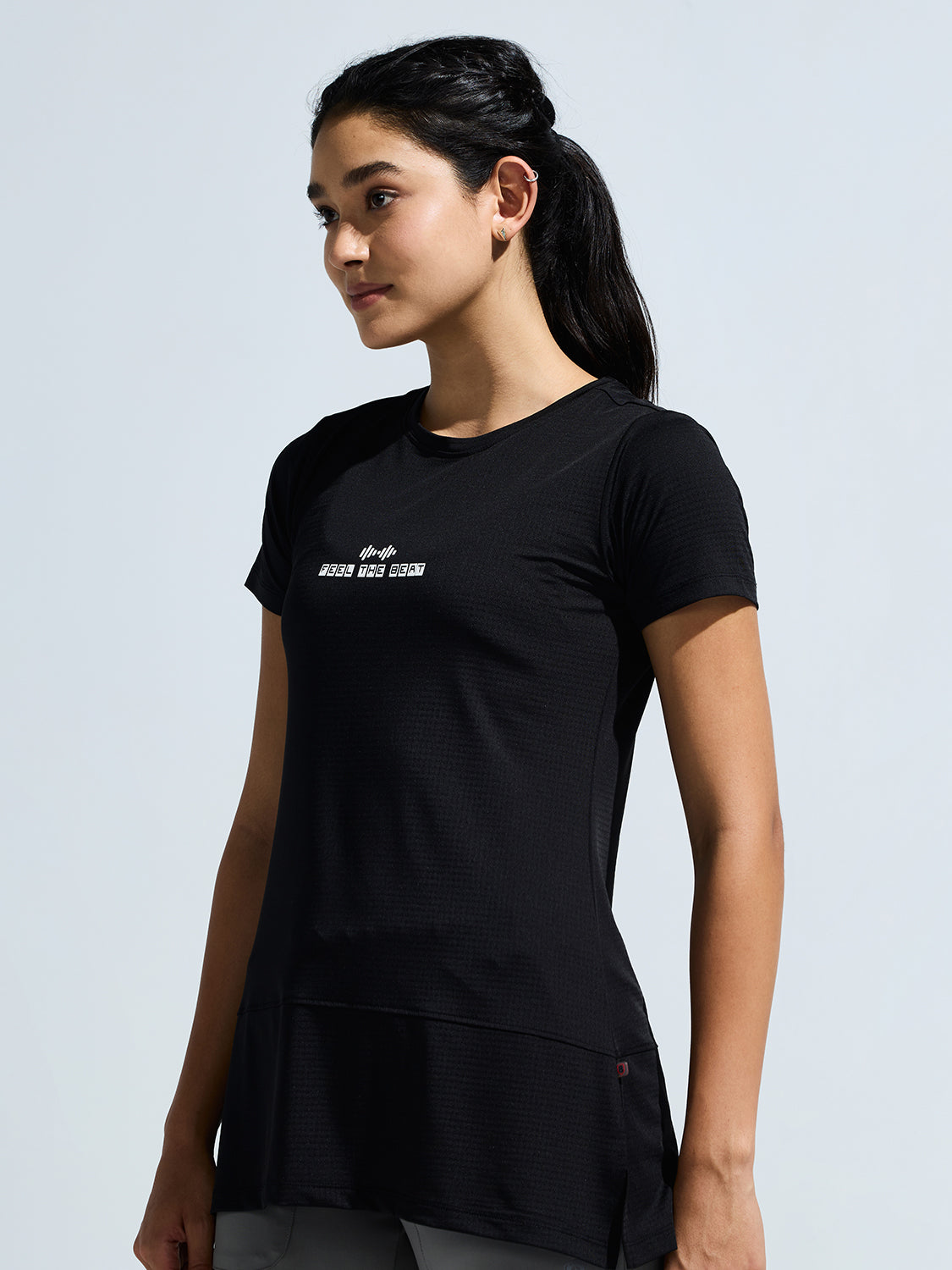 Women’s Light Weight Cut & Sew Graphic Long Top