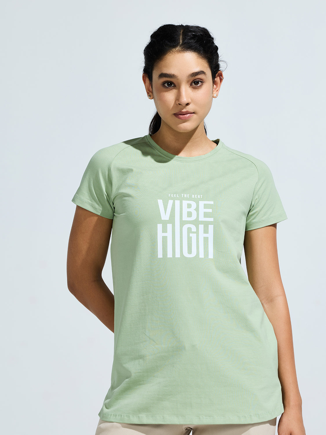 Women’s Raglan Sleeve Graphic Long Top With Curve Hem