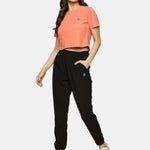 Women's round neck crop top – minimalistic and fashionable look