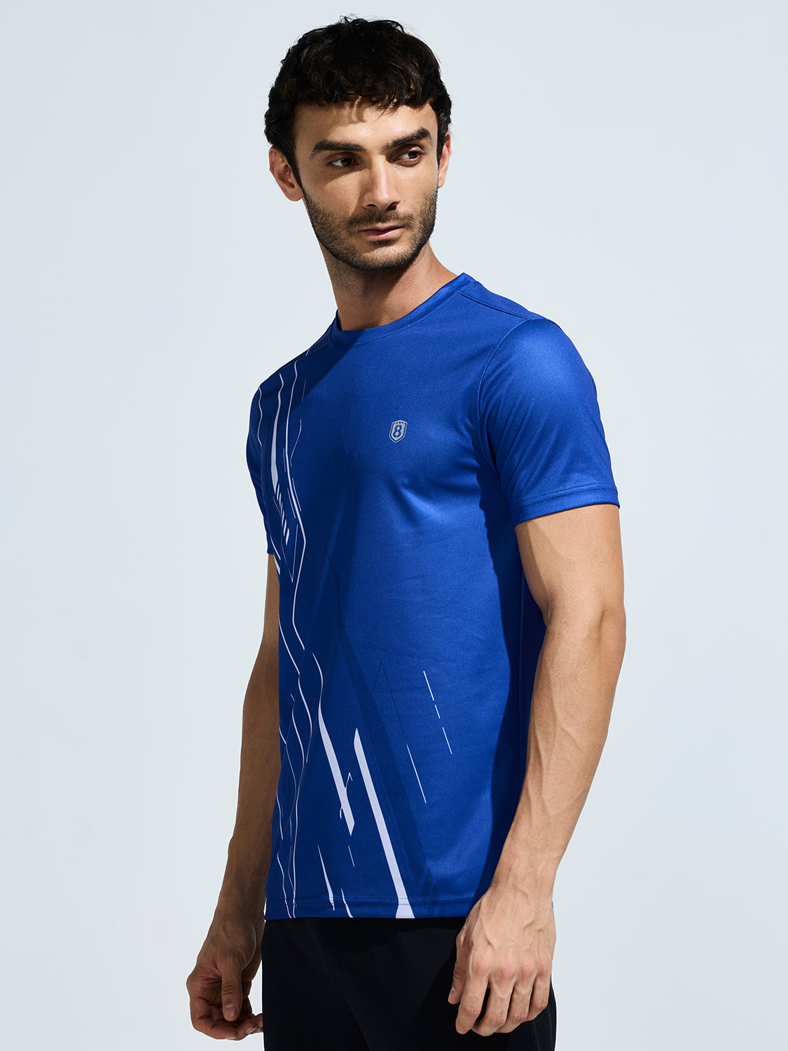 Men’s round neck T shirt with regular fit, polyester fabric and reflective logo print