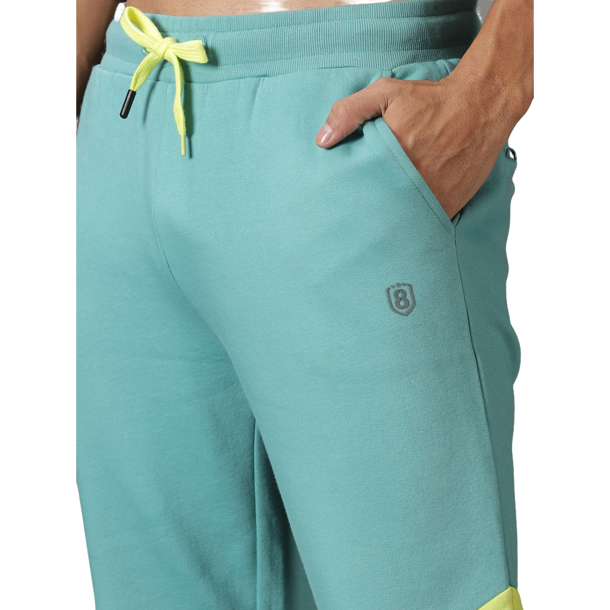 Durable men's outdoor track suit with stylish colorblock design